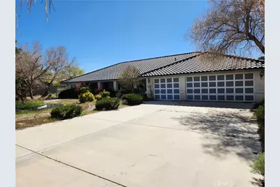 19345 Oneida Road, Apple Valley, CA 92307 - Photo 1