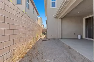 7044 Mallow Dr Mall, Fontana, CA 92336 - Photo 18