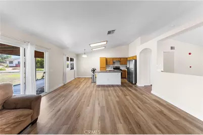 10945 Trenmar Ln, Bloomington, CA 92316 - Photo 12