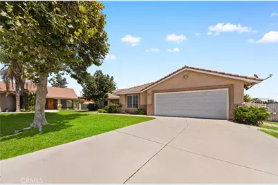 10945 Trenmar Ln, Bloomington, CA 92316 - Photo 4