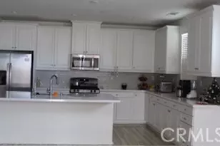 12454 Pinos Verde Ln, Victorville, CA 92392 - Photo 8