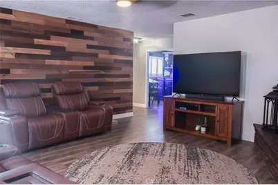 16027 Mandan Road, Apple Valley, CA 92307 - Photo 8