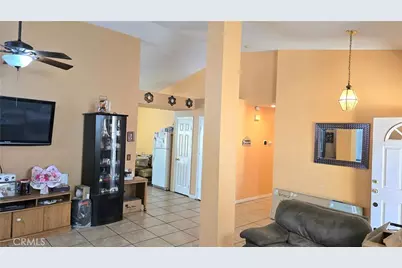 15227 Flagstaff Street, Victorville, CA 92394 - Photo 4