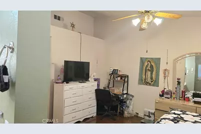 15227 Flagstaff Street, Victorville, CA 92394 - Photo 18