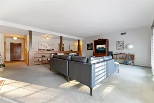 1940 Arroyo Dr, Riverside, CA 92506 - Photo 20