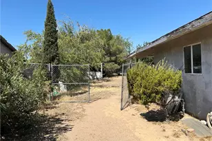 9922 Victor Ave, Hesperia, CA 92345 - Photo 8