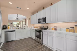 2618 W Via San Carlos, San Bernardino, CA 92410 - Photo 8