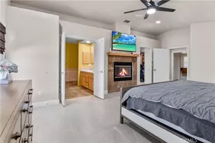 12210 Larch St, Oak Hills, CA 92344 - Photo 16
