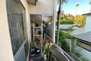 5665 Franklin Ave, Los Angeles, CA 90028 - Photo 12