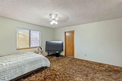 16226 Brookfield Drive, Victorville, CA 92394 - Photo 22