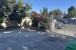 11907 168th St, Artesia, CA 90701 - Photo 4