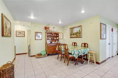 1546 E Redwood Avenue, Ontario, CA 91762 - Photo 6