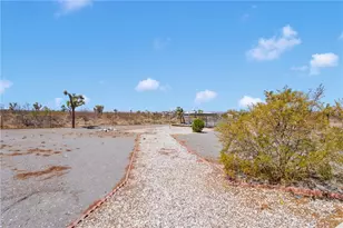 11574 Silver Rock Rd, Pinon Hills, CA 92372 - Photo 44
