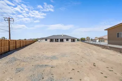 20721 Standing Rock Avenue, Apple Valley, CA 92307 - Photo 22