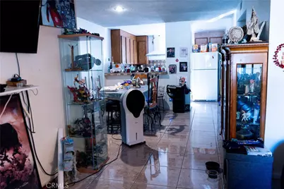 9010 Newport, Fontana, CA 92335 - Photo 8