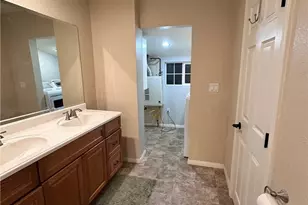 23995 Scenic Dr, Crestline, CA 92325 - Photo 20