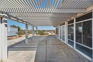 16924 Crestview, Victorville, CA 92395 - Photo 36