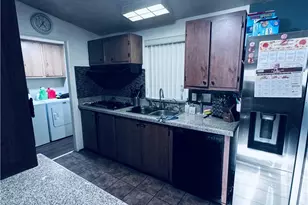 250 N Linden Ave, Rialto, CA 92376 - Photo 14