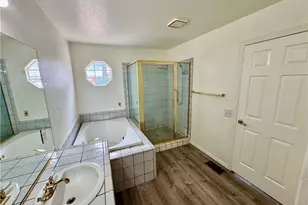 18286 Lakeview Dr, Victorville, CA 92395 - Photo 12