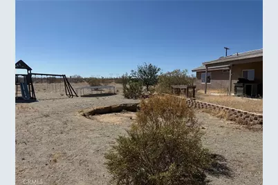 12911 Corton, Phelan, CA 92371 - Photo 28