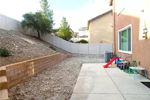 17692 Cornsilk Ln, San Bernardino, CA 92407 - Photo 38