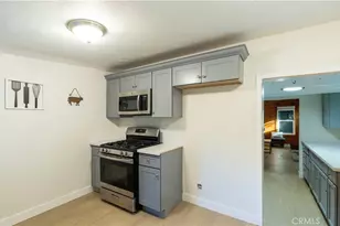 757 N Village Ln, Crestline, CA 92325 - Photo 18