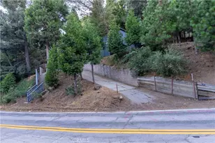 757 N Village Ln, Crestline, CA 92325 - Photo 4