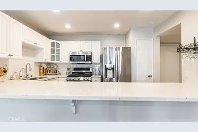 1940 N Highland #26, Hollywood Hills, CA 90068 - Photo 10