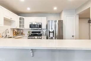 1940 N Highland, Hollywood Hills, CA 90068 - Photo 10