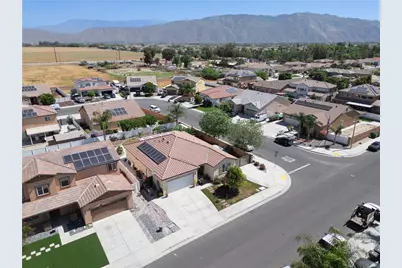 2219 2219 Albatross Way, San Jacinto, CA 92582 - Photo 2