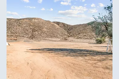 28750 Warren Rd, Hemet, CA 92545 - Photo 26