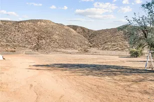 28750 Warren Rd, Hemet, CA 92545 - Photo 26