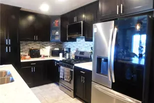 8801 Hickory Dr, California City, CA 93505 - Photo 6