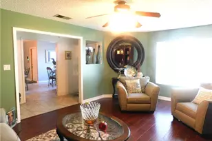 8801 Hickory Dr, California City, CA 93505 - Photo 4