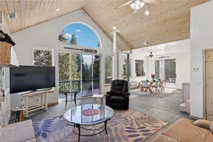 277 Grizzly Rd, Lake Arrowhead, CA 92317 - Photo 6