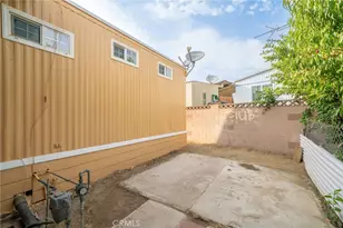 250 N Linden Ave, Rialto, CA 92376 - Photo 24