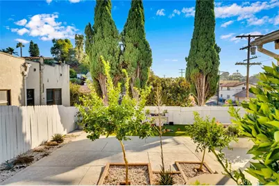 1925 Berkeley, Echo Park, CA 90026 - Photo 8