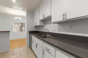 1115 S Elm Dr, Los Angeles, CA 90035 - Photo 12