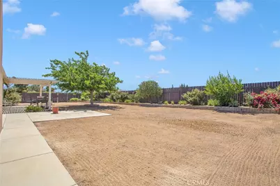 9275 Rattlesnake Rd., Phelan, CA 92371 - Photo 48