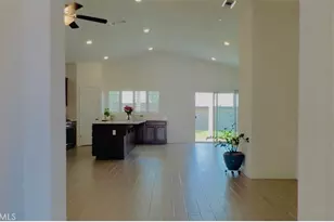9329 Willow Ter Dr, Shafter, CA 93263 - Photo 4