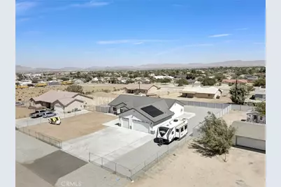 11515 Tamarisk Avenue, Hesperia, CA 92345 - Photo 4