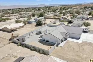 11515 Tamarisk Ave, Hesperia, CA 92345 - Photo 8