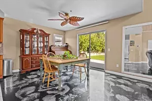 14998 Mustang Ln, Fontana, CA 92336 - Photo 8