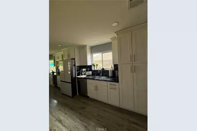 13220 Tamarisk Road, Victorville, CA 92395 - Photo 2