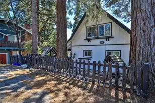 24833 Matterhorn Ct, Crestline, CA 92325 - Photo 8