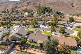 11641 Hartford Ct, Riverside, CA 92503 - Photo 32