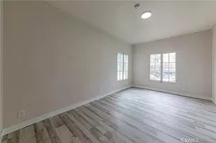 5355 W 8th St, Los Angeles, CA 90036 - Photo 18