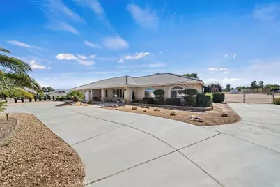 15845 Mesquite St, Hesperia, CA 92345 - Photo 2
