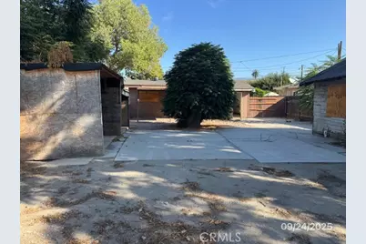 885 San Jacinto, San Bernardino, CA 92408 - Photo 2