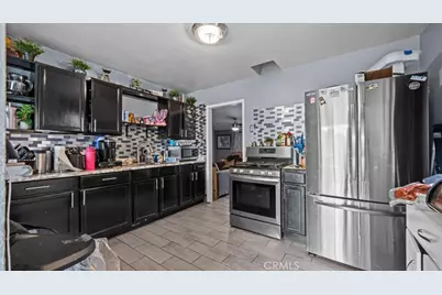 1030 Western Avenue, Colton, CA 92324 - Photo 8